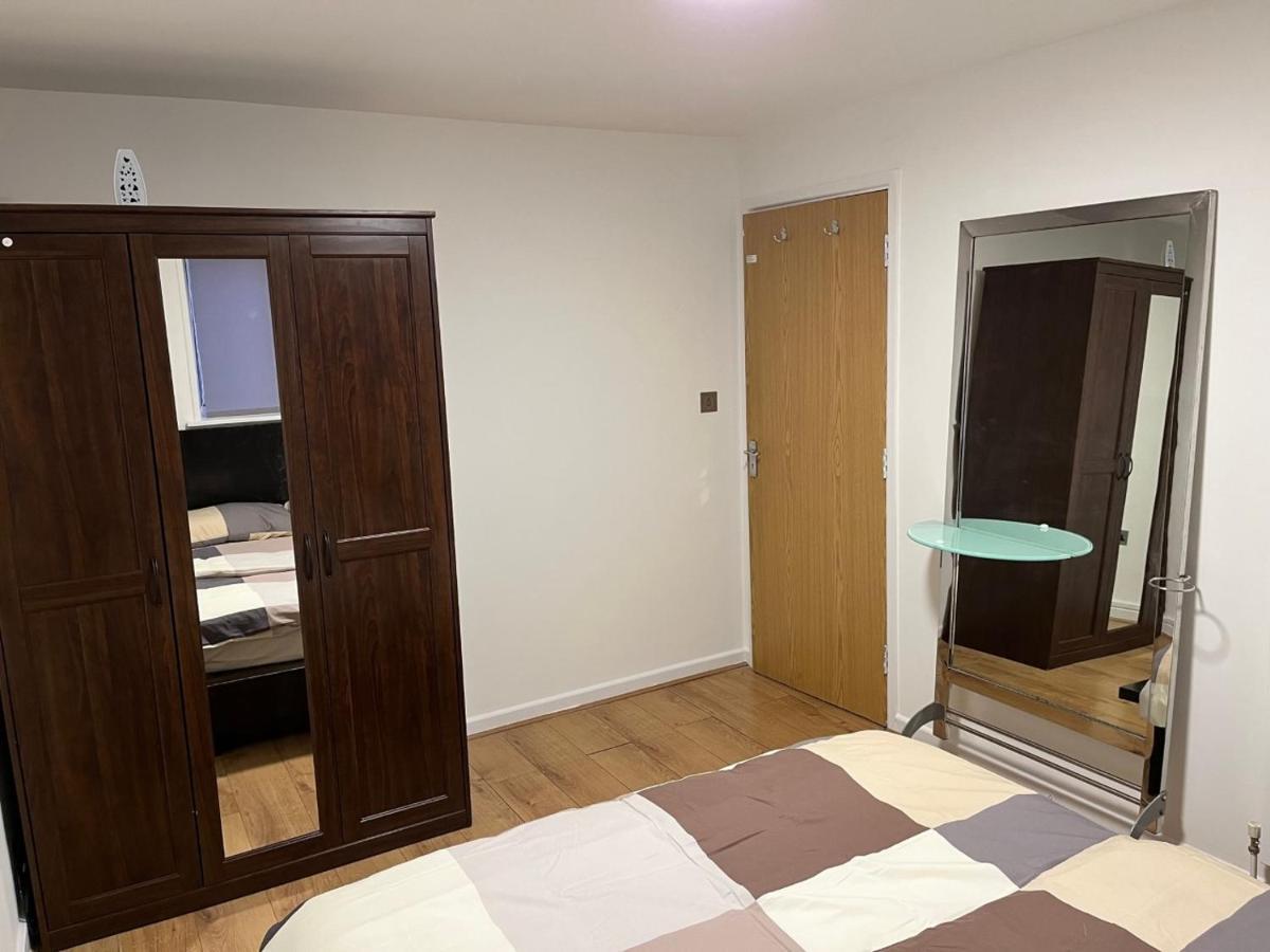 Three Bedroom House In Tooting By Star Apartments 런던 외부 사진