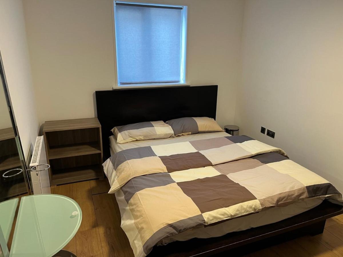 Three Bedroom House In Tooting By Star Apartments 런던 외부 사진