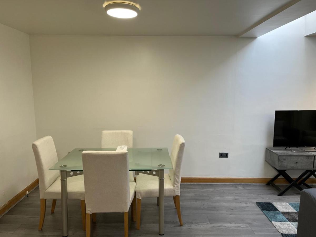 Three Bedroom House In Tooting By Star Apartments 런던 외부 사진