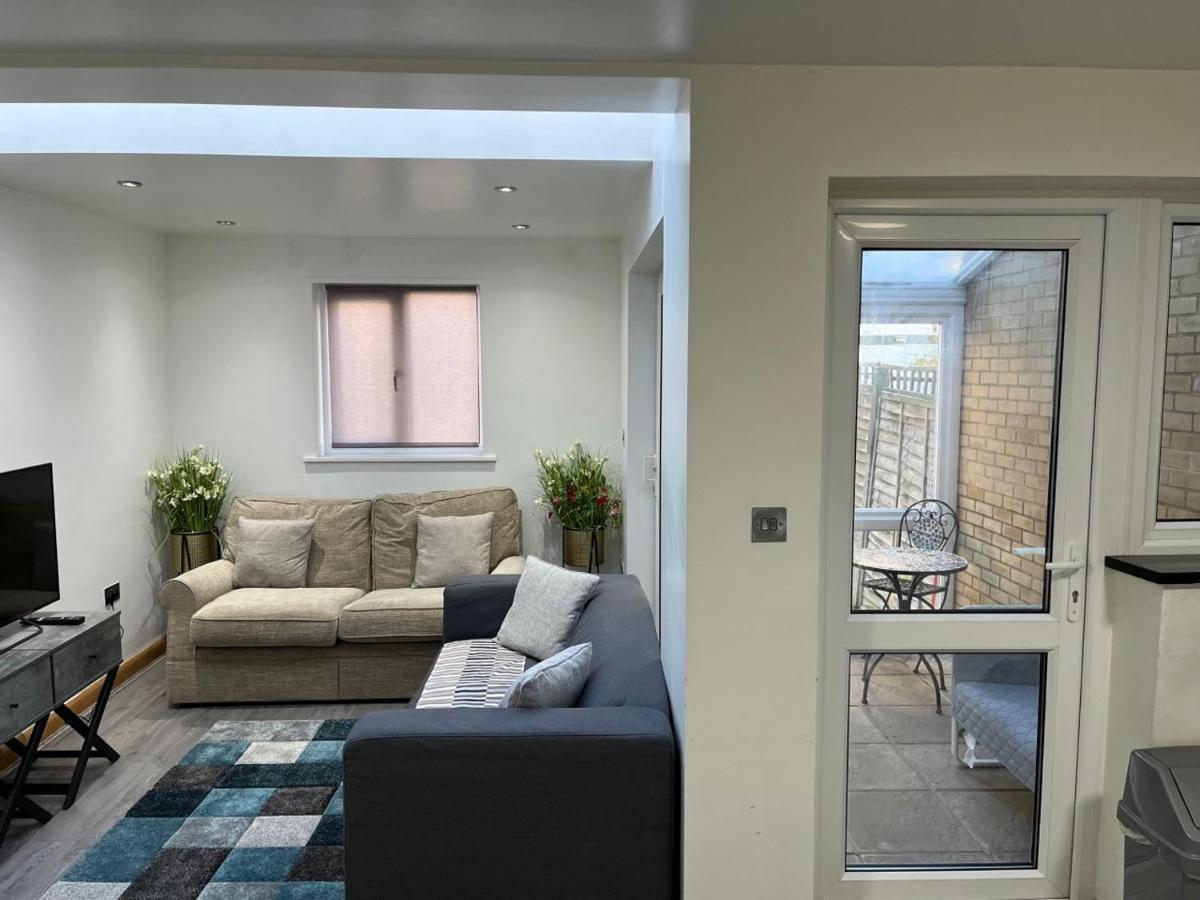 Three Bedroom House In Tooting By Star Apartments 런던 외부 사진